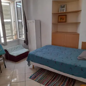 Studette Charlot Centre - 11 Rue Paradis Appartement