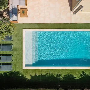 Renting - Bellet - Live A Dream Pool 3 Bedroom Garden Parking Villa